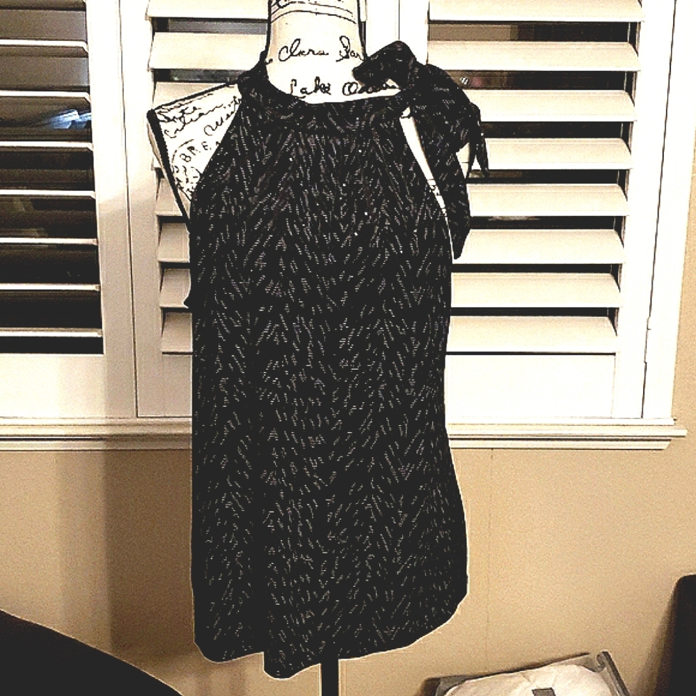 Elegant dress top
